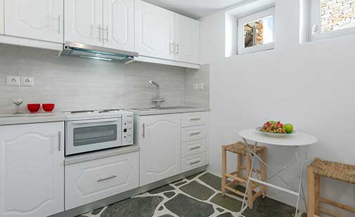 Πλήρως εξοπλισμένη κουζίνα